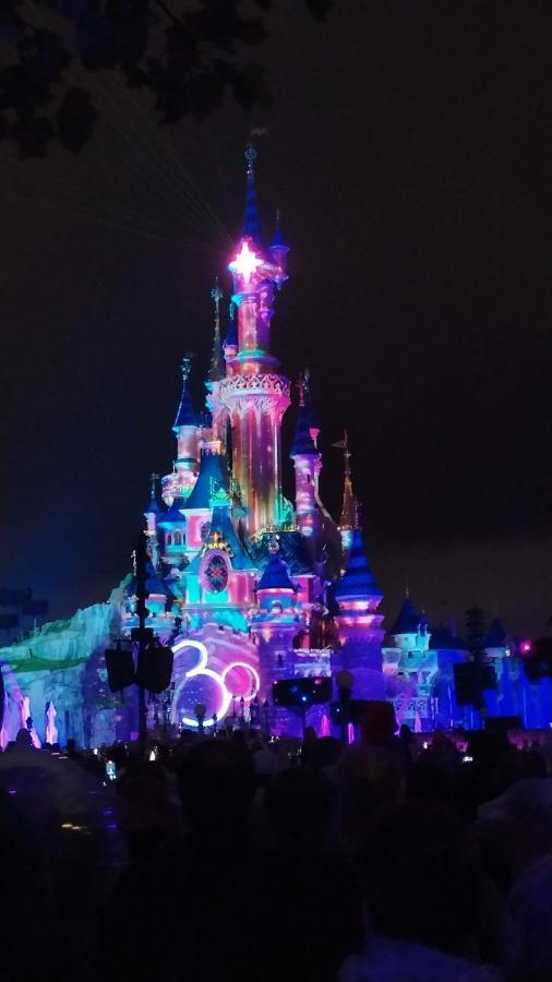 L'Essentiel, Proche De Disneyland Paris 2 Chambres Et 2 Sdb Chessy  Buitenkant foto